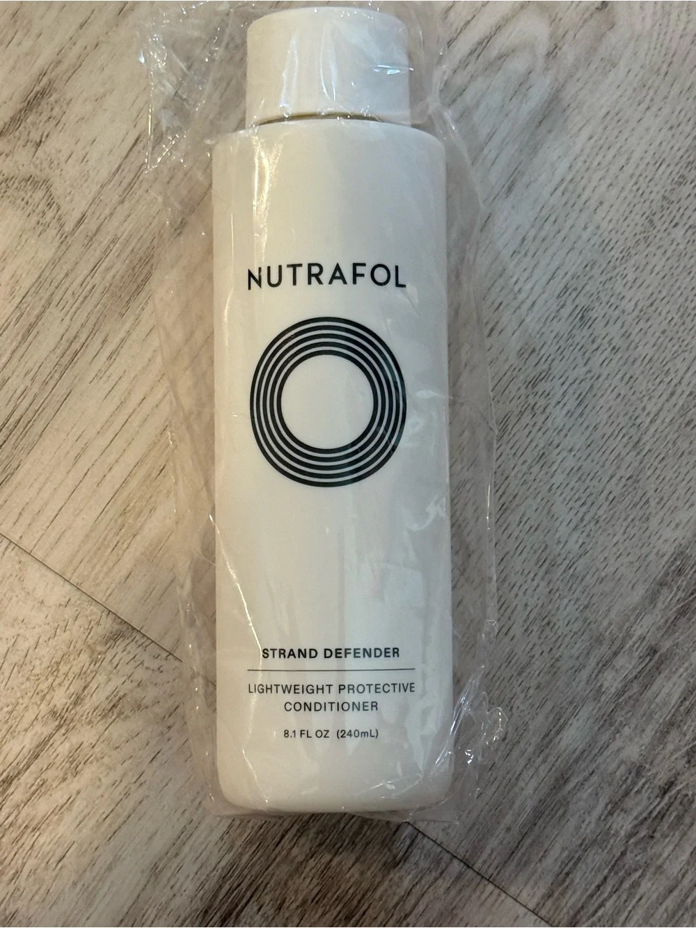 Strand Defender Lightweight Protective Conditioner – New in Packaging